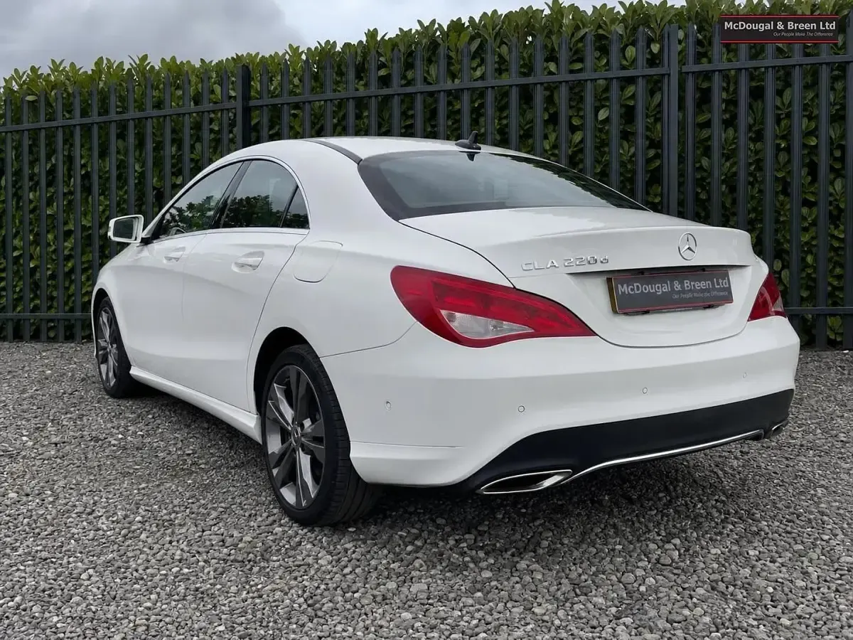 Used Mercedes CLA220 177 HP (130 kW) 2018 White Coupe