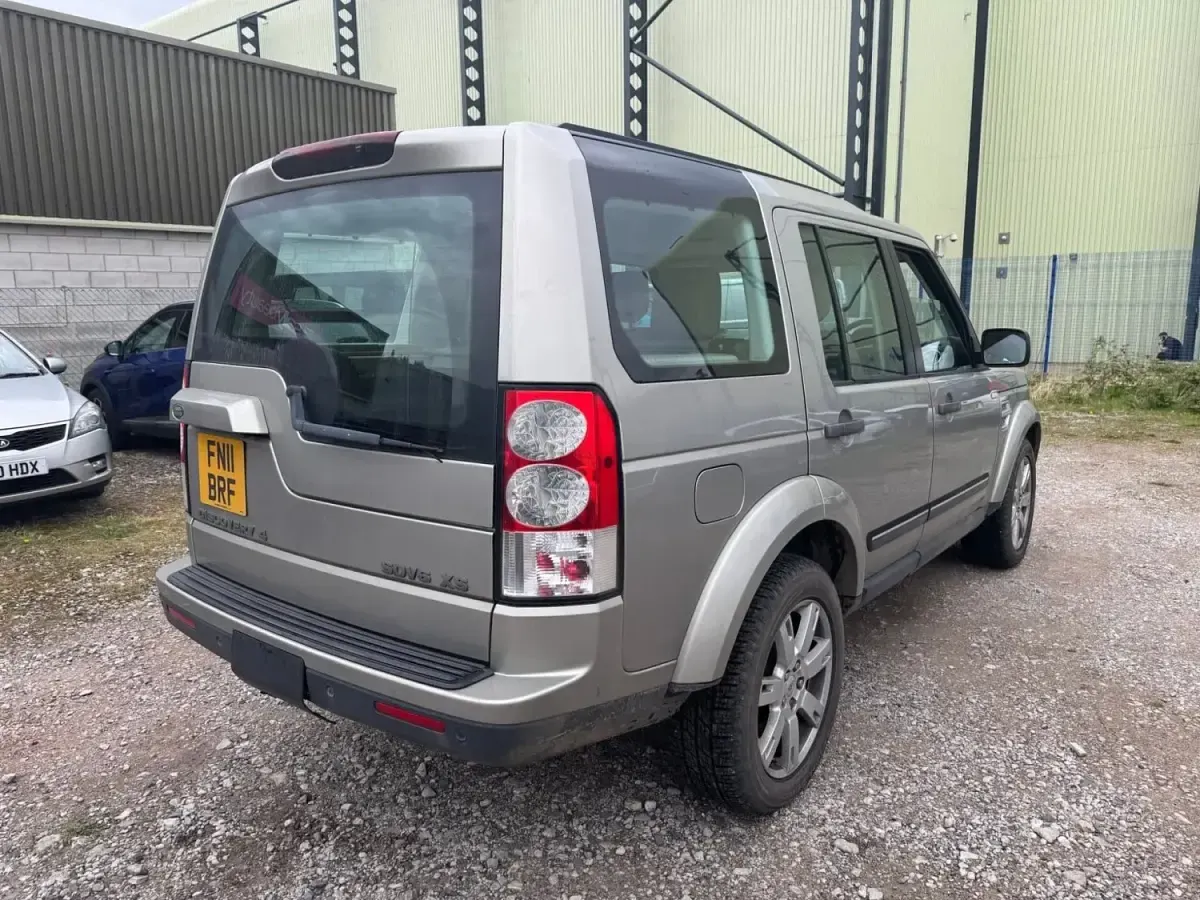 Używany Land Rover Discovery 4 2011 Złoty SUV
