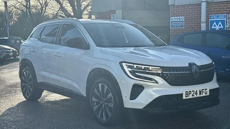 White Used 2024 Renault Austral Techno SUV | £20,558 (Good price) - Image 1/1