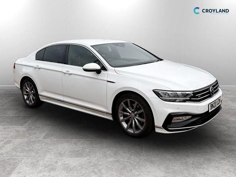 Used VW Passat R-line 150 HP (110 kW) 2020 White Sedan
