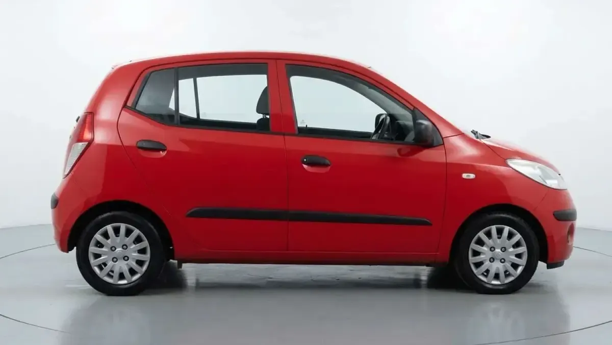 Used Hyundai i10 Classic 77 HP (56 kW) 2009 Red Hatchback