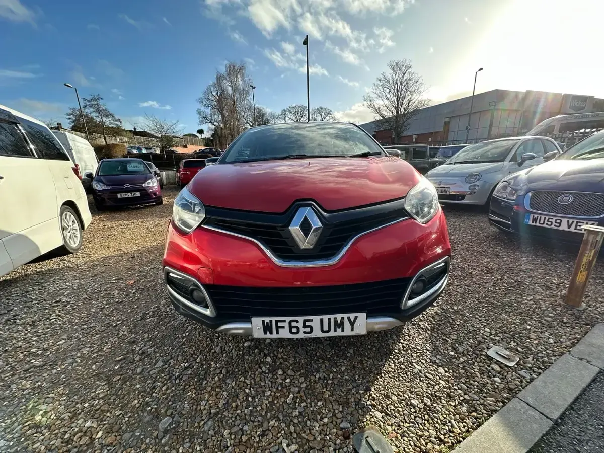 Second-hand Renault Captur Signature 90 CP (66 kW) 2015 Roșu SUV