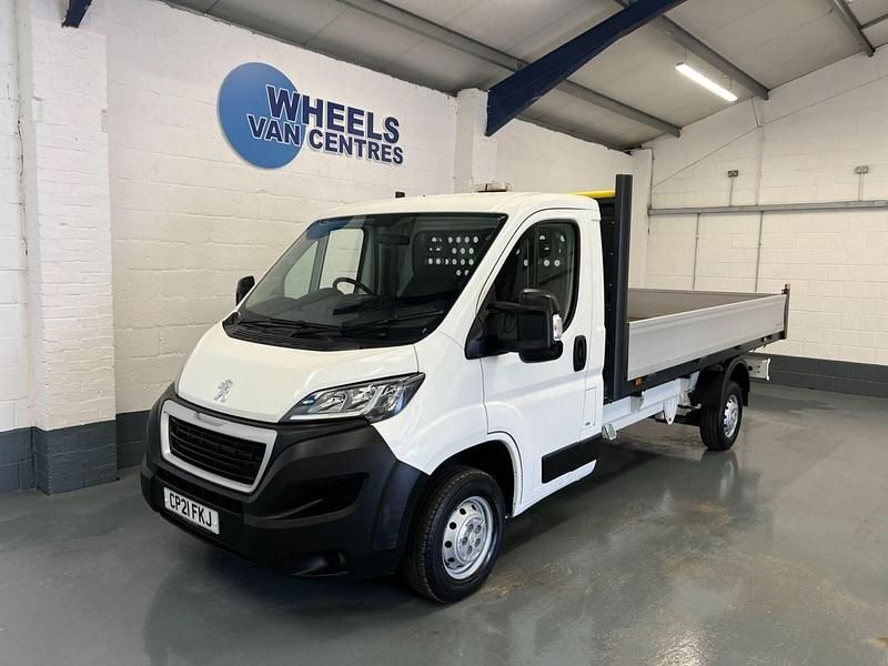 White Used 2021 Peugeot Boxer Business-Line Van | £18,697 (A bit pricey) - Image 1/4