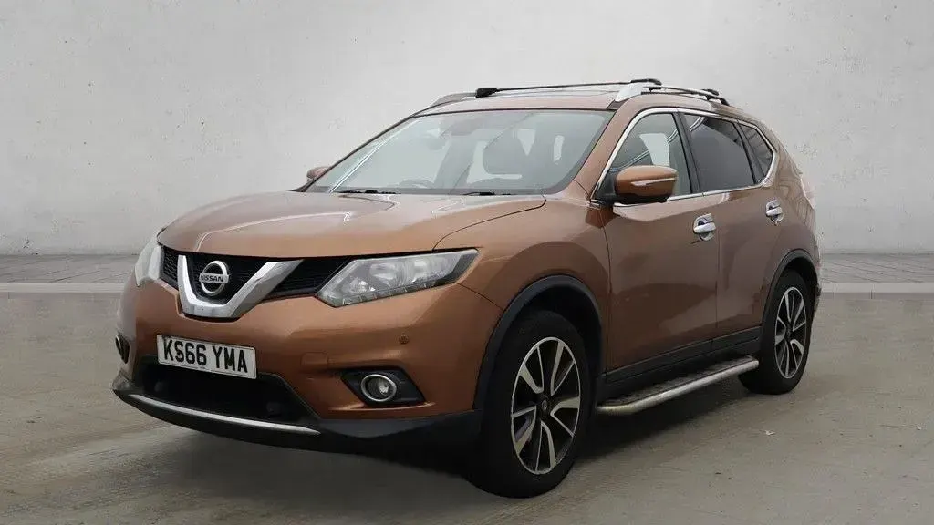 Używany Nissan X-Trail N-TEC 130 KM (95 kW) 2016 Pomarańczowy SUV