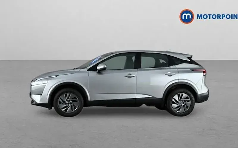 Used Nissan Qashqai Acenta Premium 140 HP (102 kW) 2023 Silver SUV