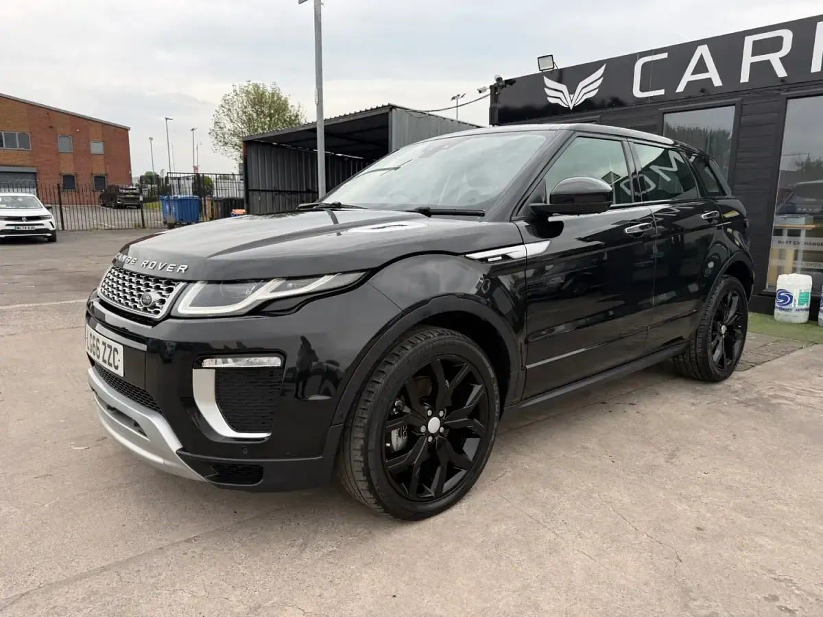 Begagnad Land Rover Range Rover evoque Autobiography 2016 Svart Kombi