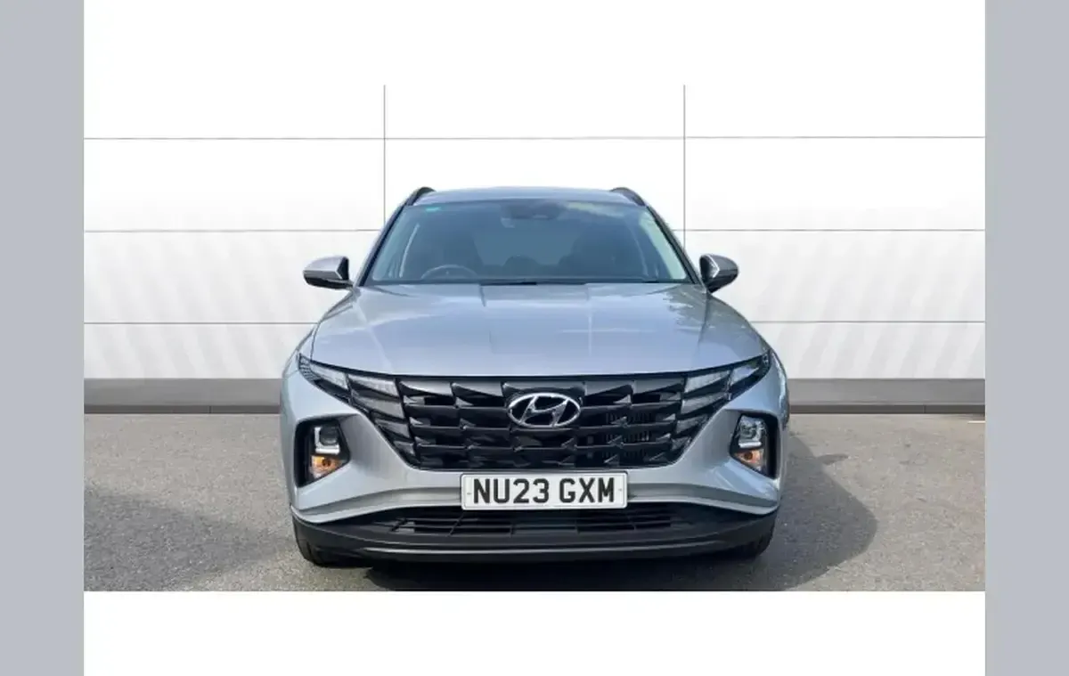 Used Hyundai Tucson SE 230 HP (169 kW) 2023 Silver SUV