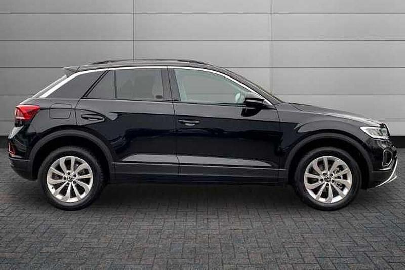 New VW T-Roc 150 HP (110 kW) 2025 SUV