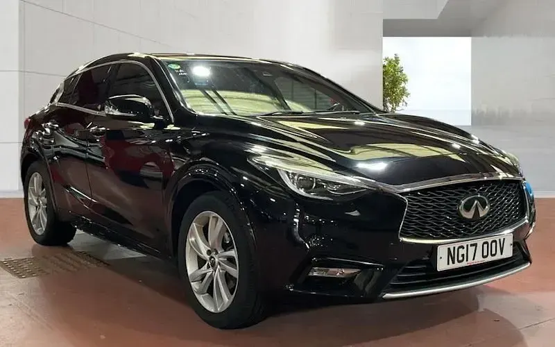 Used Infiniti Q30 Premium 109 HP (80 kW) 2017 Hatchback