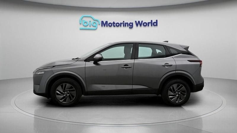Used Nissan Qashqai Acenta Premium 140 HP (102 kW) 2022 Grey SUV