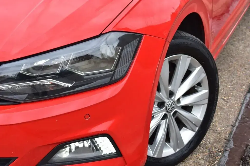 Used VW Polo SEL 116 HP (85 kW) 2019 Red Hatchback
