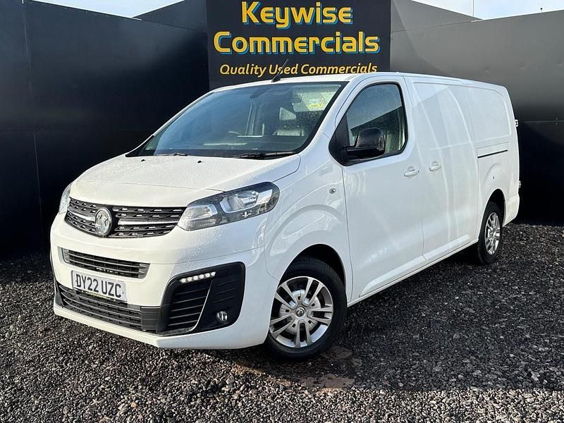 Used Vauxhall Vivaro Sportive 100 HP (73 kW) 2022 White MPV