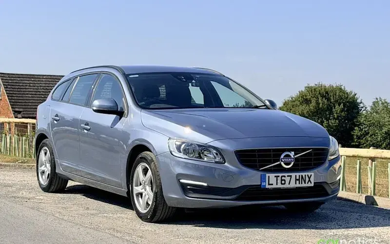 Used Volvo V60 Business Edition 190 HP (139 kW) 2017 Estate