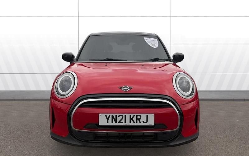 Used Mini Cooper Classic 136 HP (100 kW) 2021 Red Hatchback