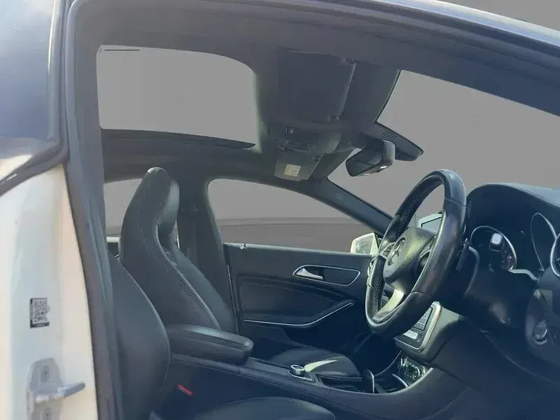 Begagnad Mercedes CLA180 122 HK (89 kW) 2017 Vit Sedan
