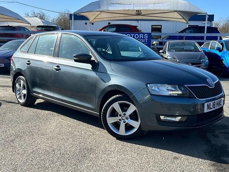 Used Skoda Rapid SE 95 HP (69 kW) 2018 Grey Hatchback
