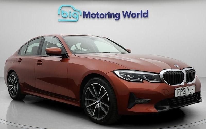 Used BMW 320 Sport Line 184 HP (135 kW) 2021 Orange Sedan