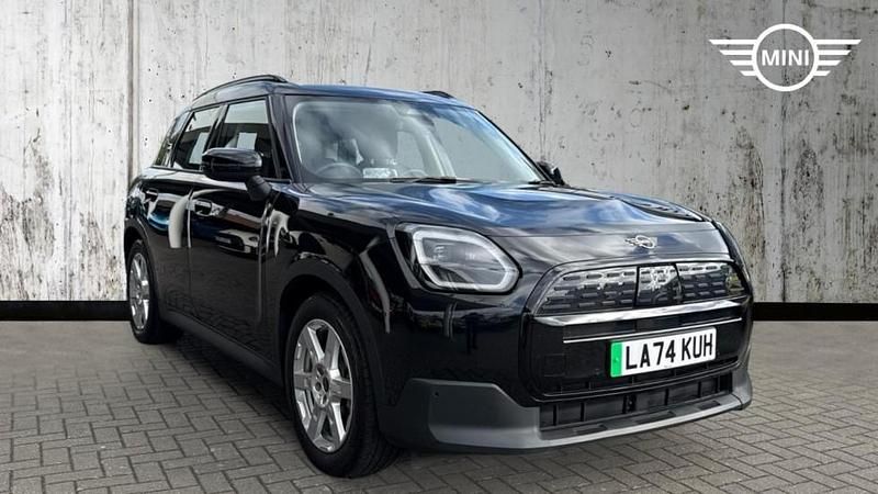 Black Used 2024 Mini Countryman SUV | £29,890 (Good price) - Image 1/4