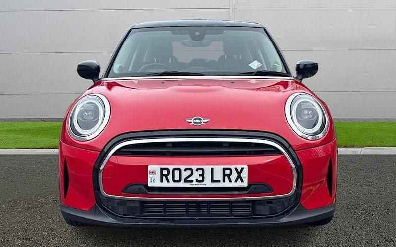 Used Mini Cooper Classic 136 HP (100 kW) 2022 Red Hatchback