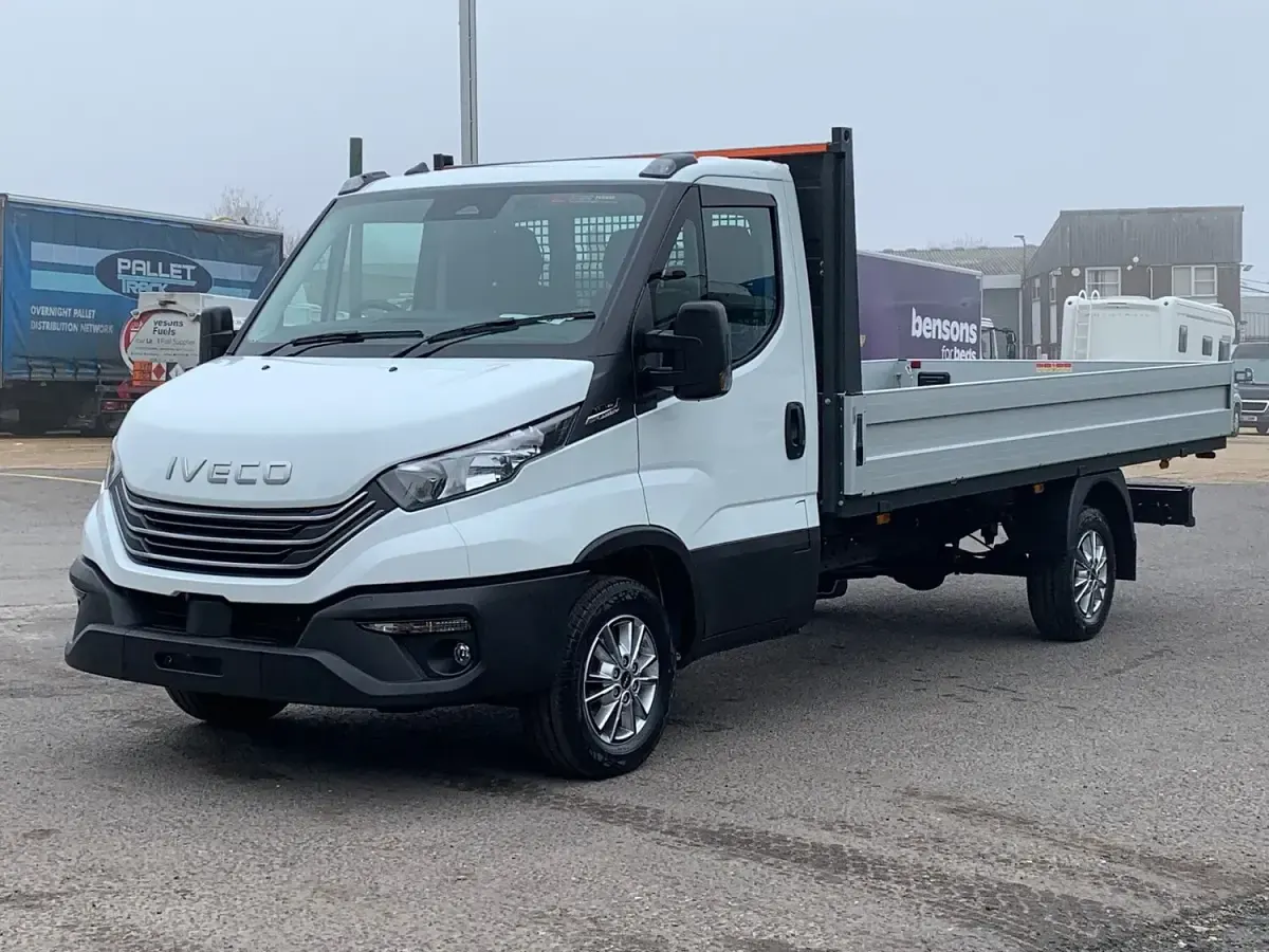 New Iveco Daily 140 HP (102 kW) 2026 White