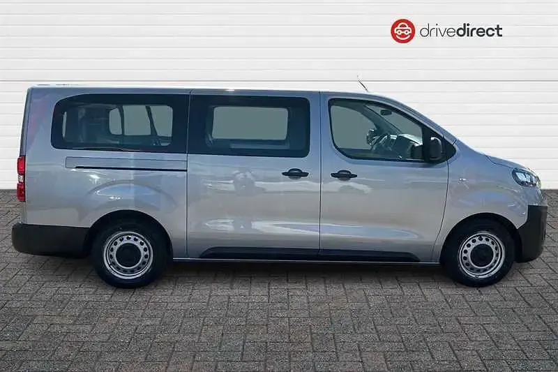 Used Vauxhall Vivaro 100 kW (136 HP) 2023 Grey MPV