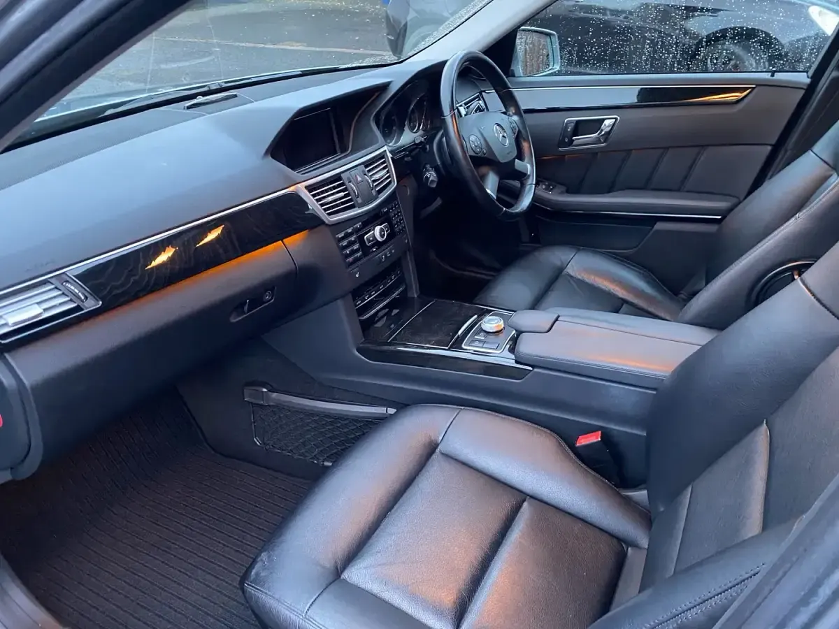Used Mercedes E250 Avantgarde 2011 Silver Estate