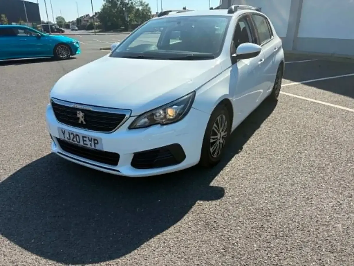 Used Peugeot 308 Active 2020 White Hatchback