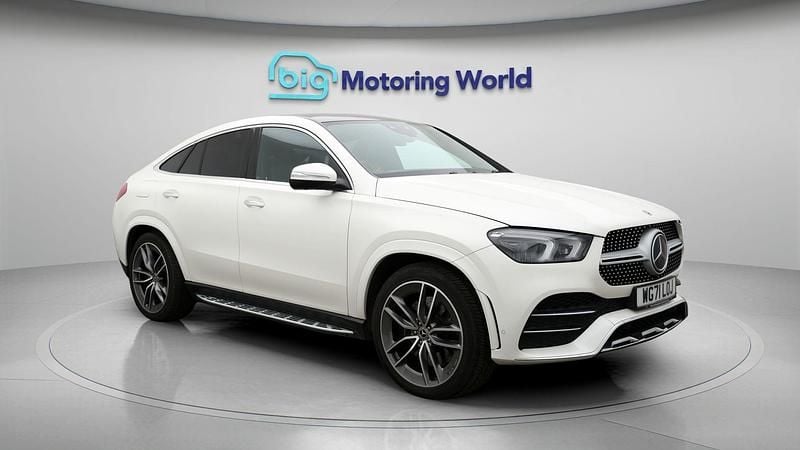 White Used 2021 Mercedes GLE350 AMG line Coupe | £47,300 (Good price) - Image 1/4