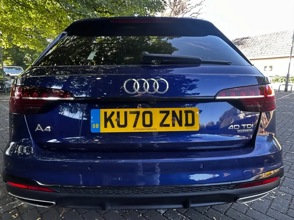 Used Audi A4 Black Edition 190 HP (139 kW) 2020 Blue Estate