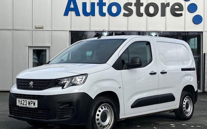Used Peugeot Partner Premium 102 HP (75 kW) 2023 MPV