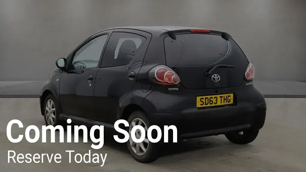 Used Toyota Aygo 68 HP (50 kW) 2013 Black Hatchback