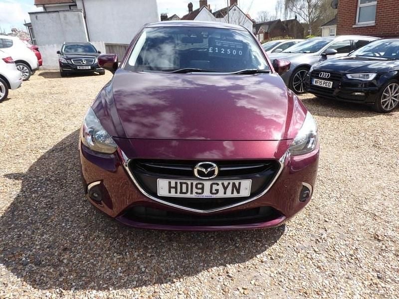 Used Mazda 2 Inclusive 90 HP (66 kW) 2019 Red Hatchback