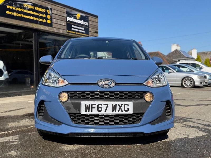 Used Hyundai i10 SE 87 HP (63 kW) 2017 Blue Hatchback