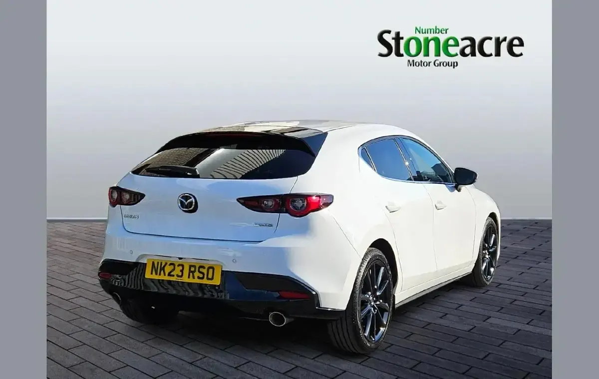 Used Mazda 3 Inclusive 183 HP (134 kW) 2023 White Hatchback