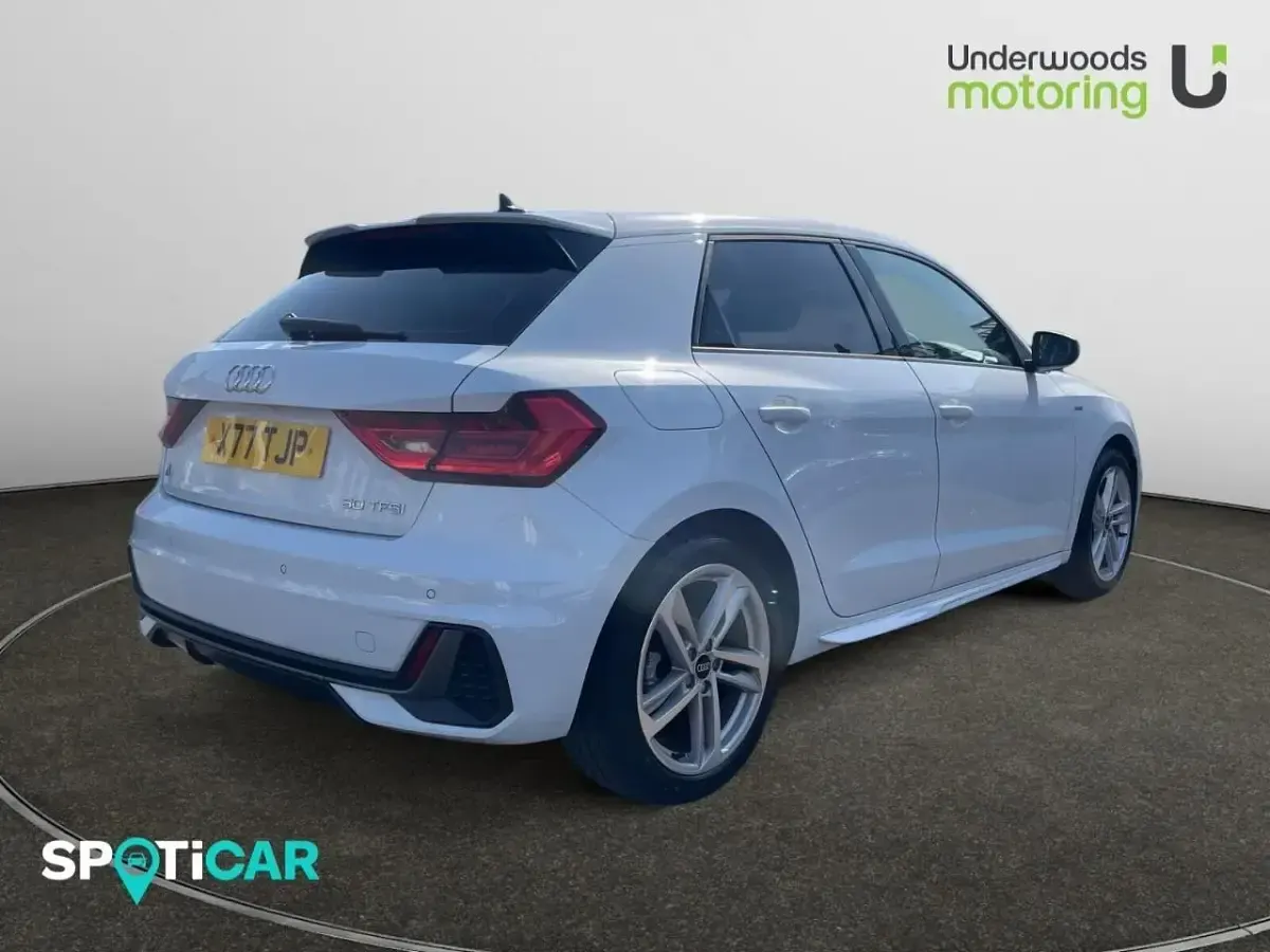 Used Audi A1 Sportback S-Line 108 HP (79 kW) 2022 White Hatchback