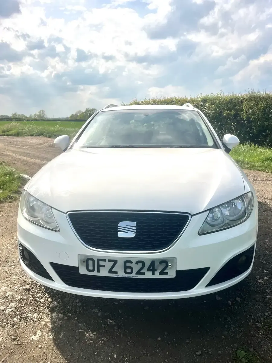 Używany Seat Exeo SE 2012 Biały Kombi