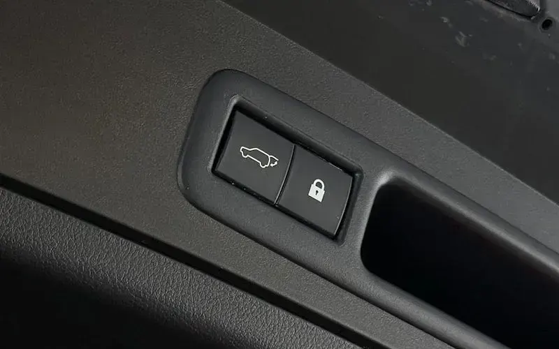 Used Lexus UX Sport Line 184 HP (135 kW) 2020 Black SUV