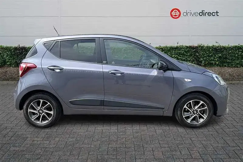 Used Hyundai i10 GO! 67 HP (49 kW) 2018 Grey Hatchback