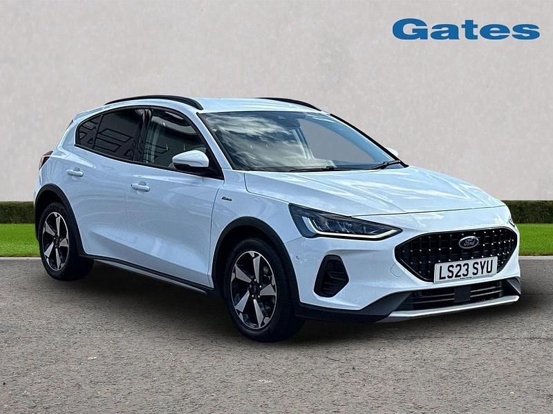 White Used 2023 Ford Focus Active Hatchback | £15,799 (Fair price) - Image 1/4