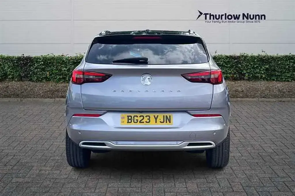 Second-hand Vauxhall Grandland X Elite 130 CP (95 kW) 2023 Gri SUV