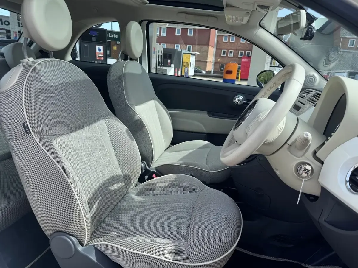 Used Fiat 500 Lounge 69 HP (50 kW) 2010 White Hatchback