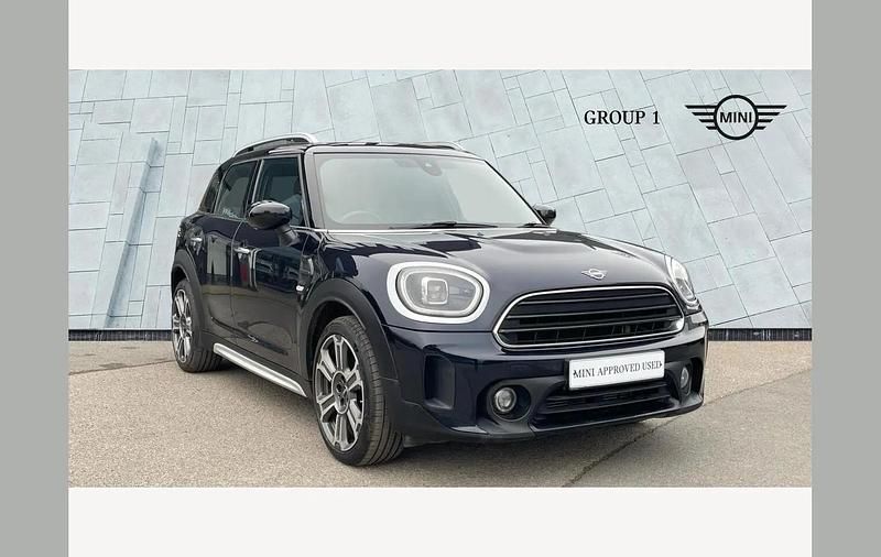 Used Mini Cooper Countryman Exclusive 136 HP (100 kW) 2022 Black SUV