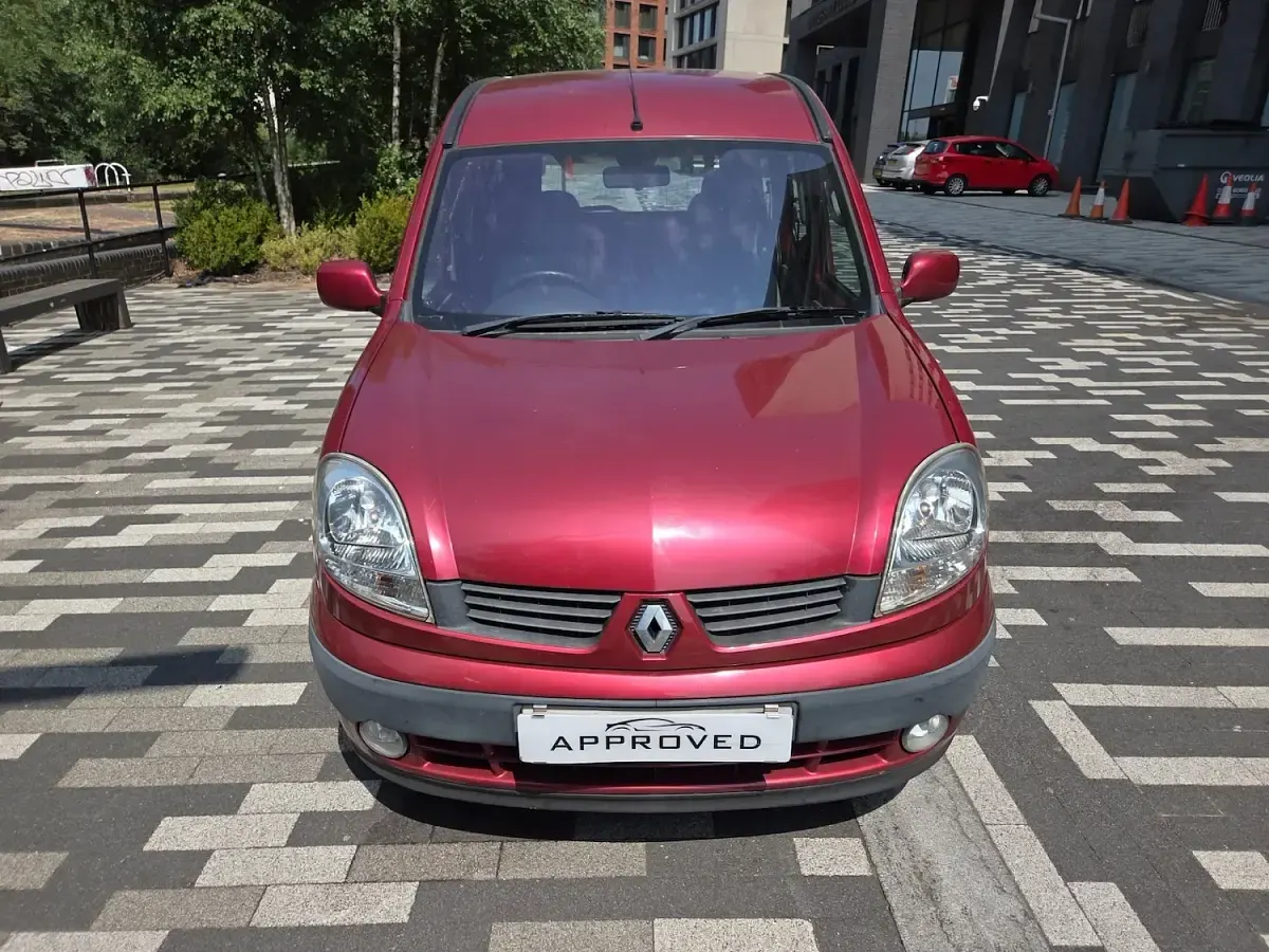Used Renault Kangoo Expression 84 HP (61 kW) 2006 Red MPV