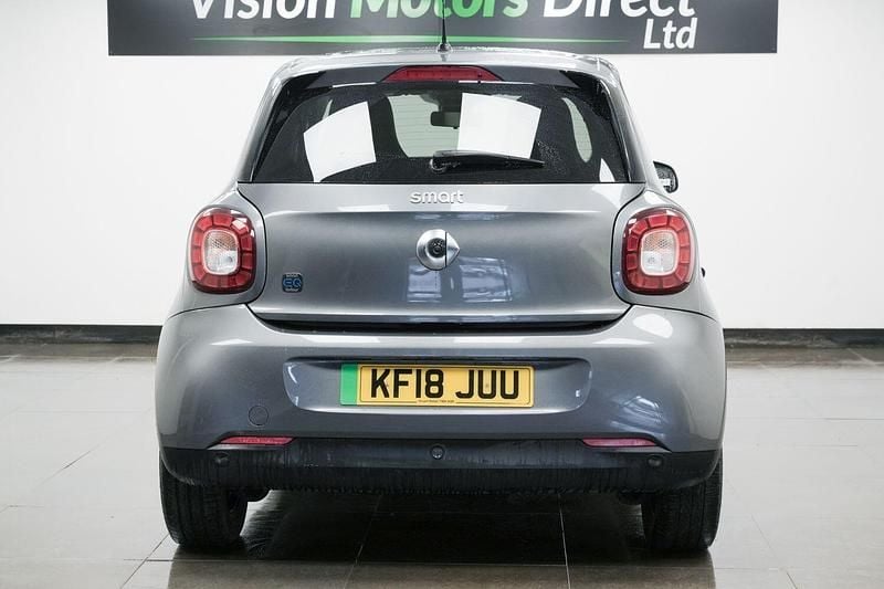 Used Smart ForFour Electric Drive Prime 60 kW (82 HP) 2018 Grey Hatchback