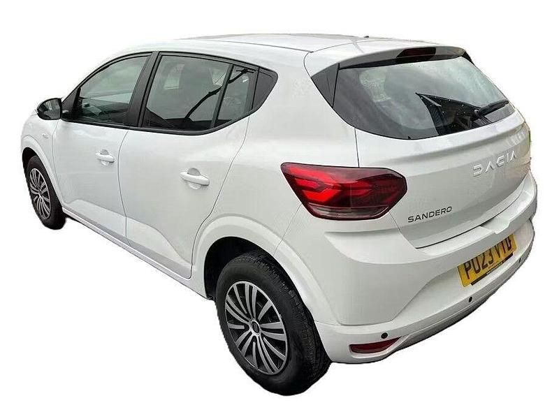 Used Dacia Sandero Expression 90 HP (66 kW) 2023 White Hatchback