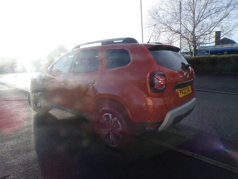 Used Dacia Duster Prestige 130 HP (95 kW) 2022 Orange Hatchback