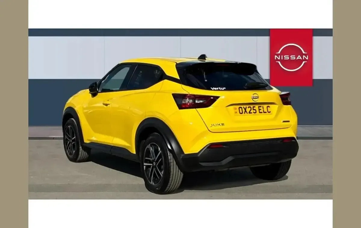 Used Nissan Juke N-Connecta 143 HP (105 kW) 2025 Yellow SUV