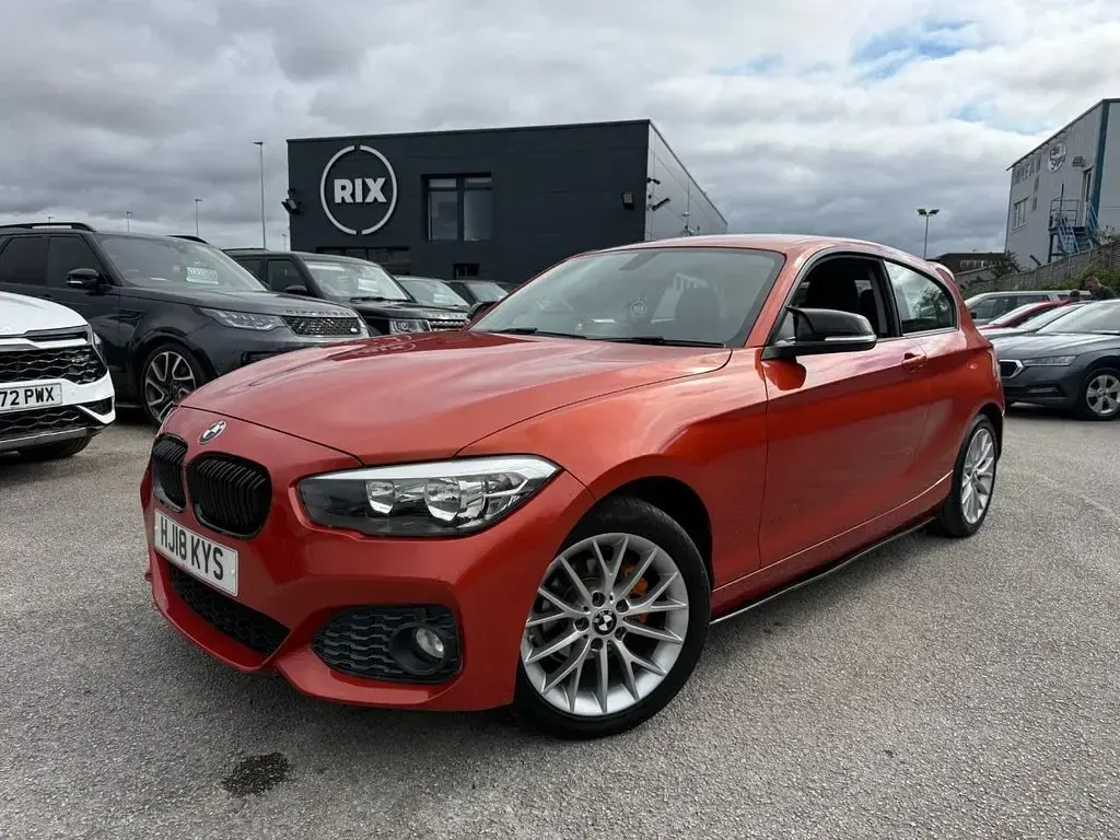 Used BMW 116 Sport Line 116 HP (85 kW) 2018 Orange Hatchback