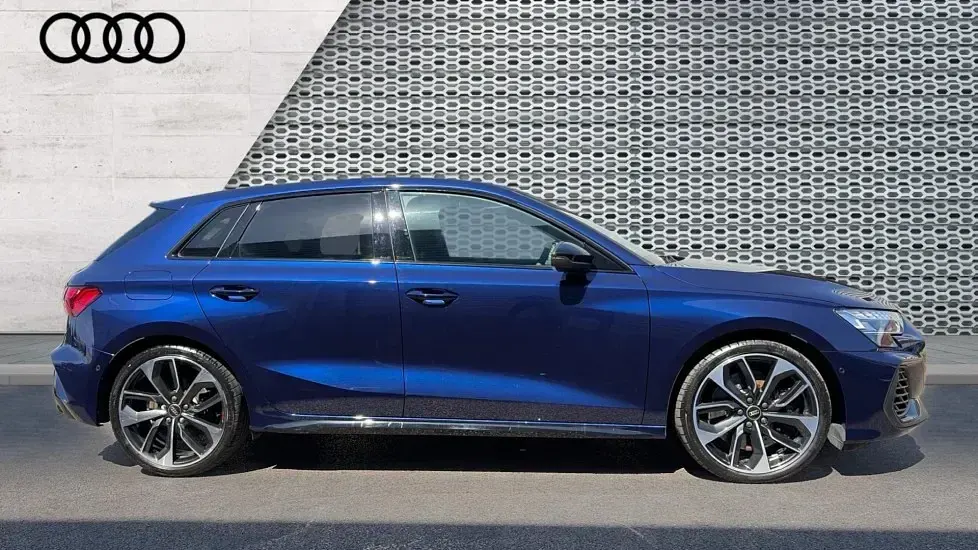 Used Audi A3 Black Edition 333 HP (244 kW) 2025 Blue
