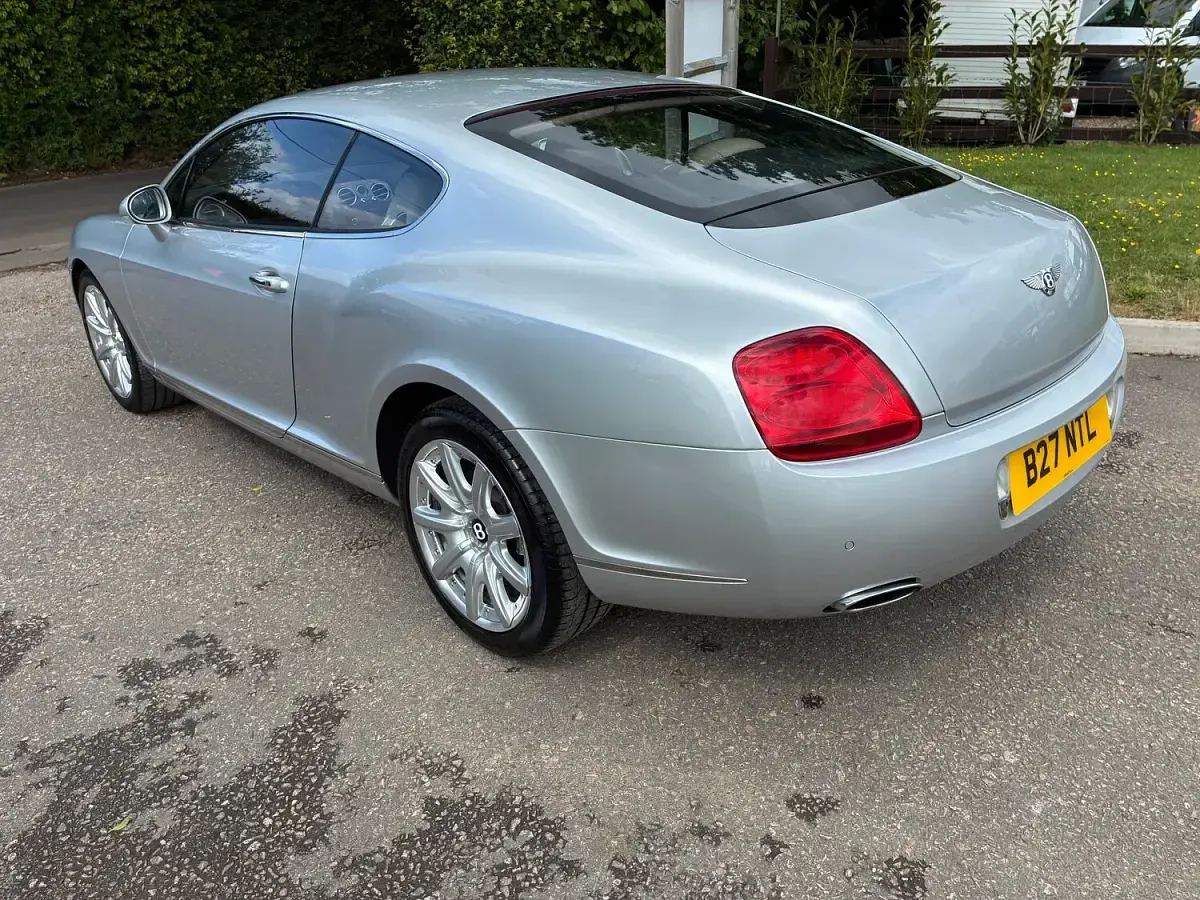 Used Bentley Continental 552 HP (405 kW) 2004 Silver Coupe